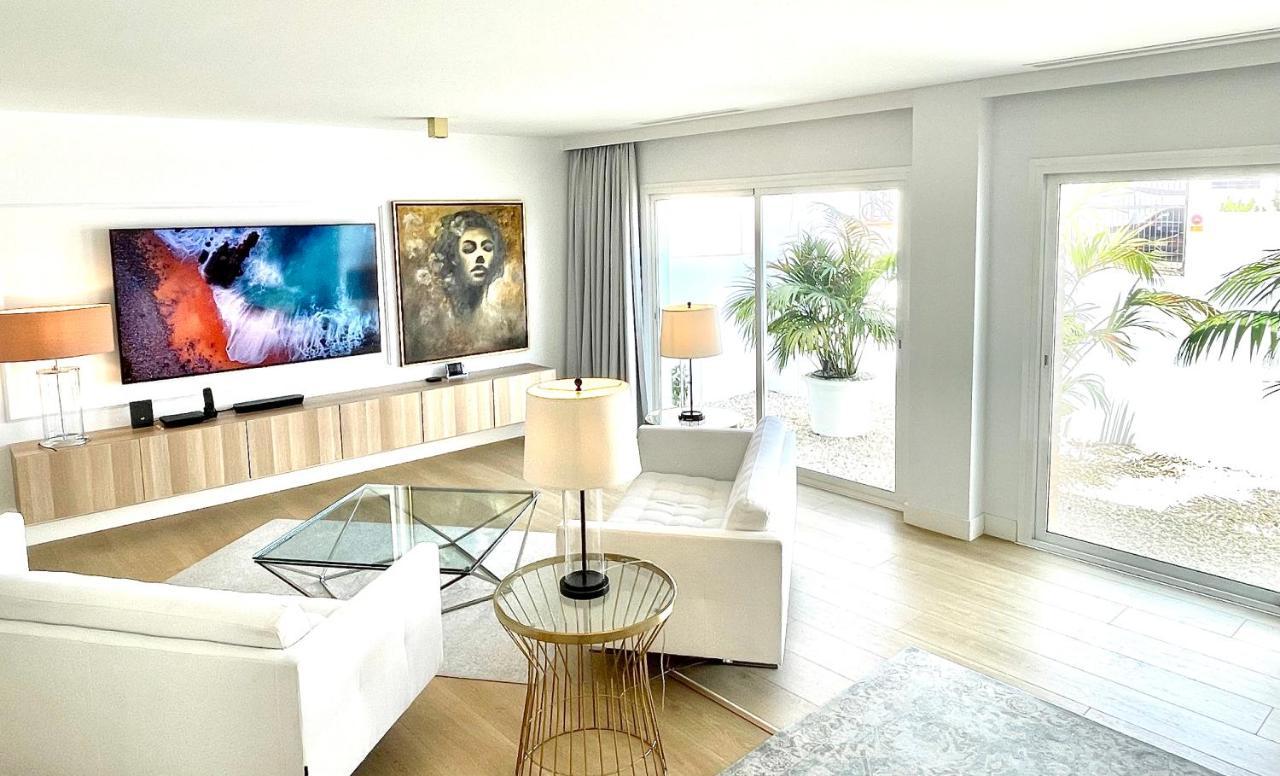 Mondrian Luxury & Villa